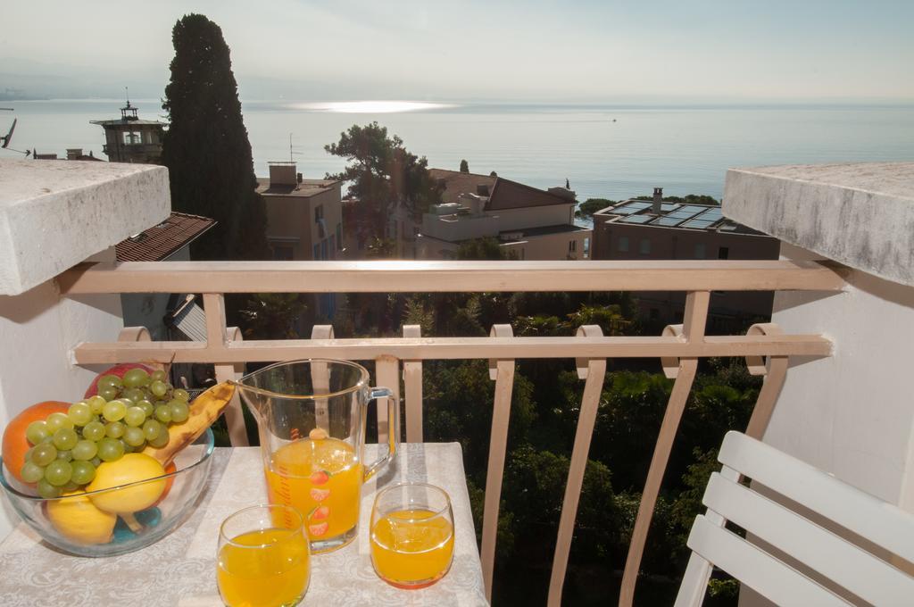 Iva 1, Wonderful View Of Kvarner Bay โอปาติยา ภายนอก รูปภาพ